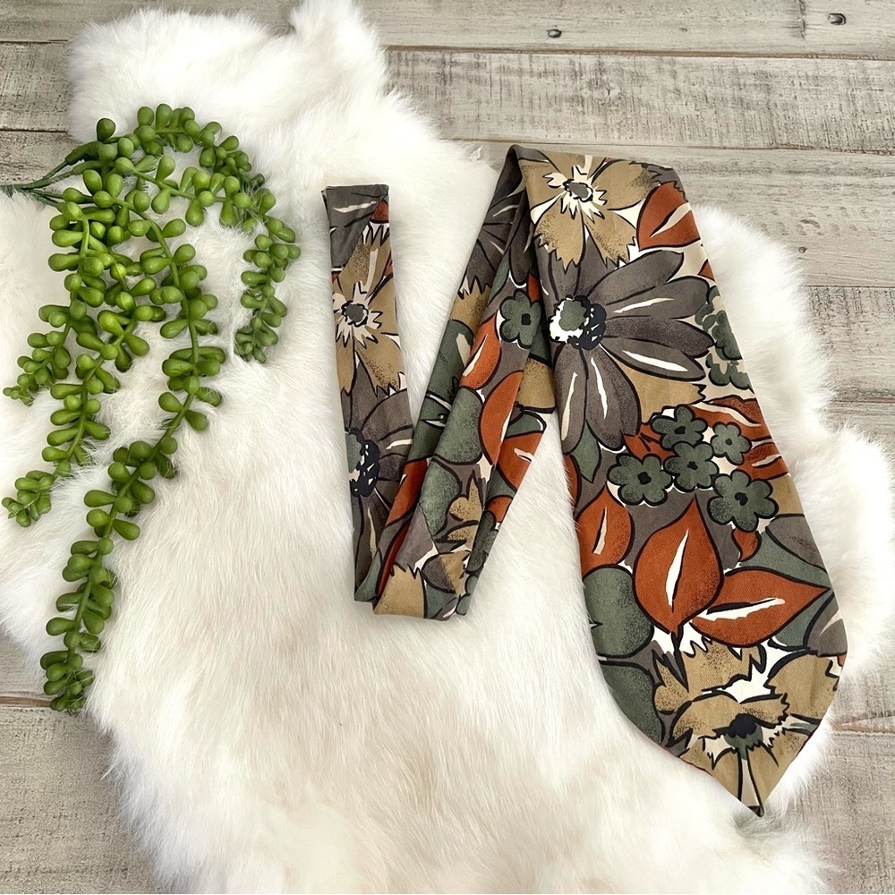 Vintage London Fog Multicolored Floral Silk Necktie Tie Retro Brown Orange Khaki